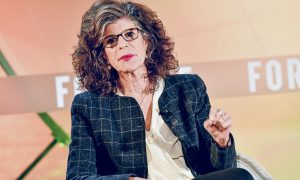 Shoshana Zuboff: “Un poder privado irresponsable trata de sustituir la